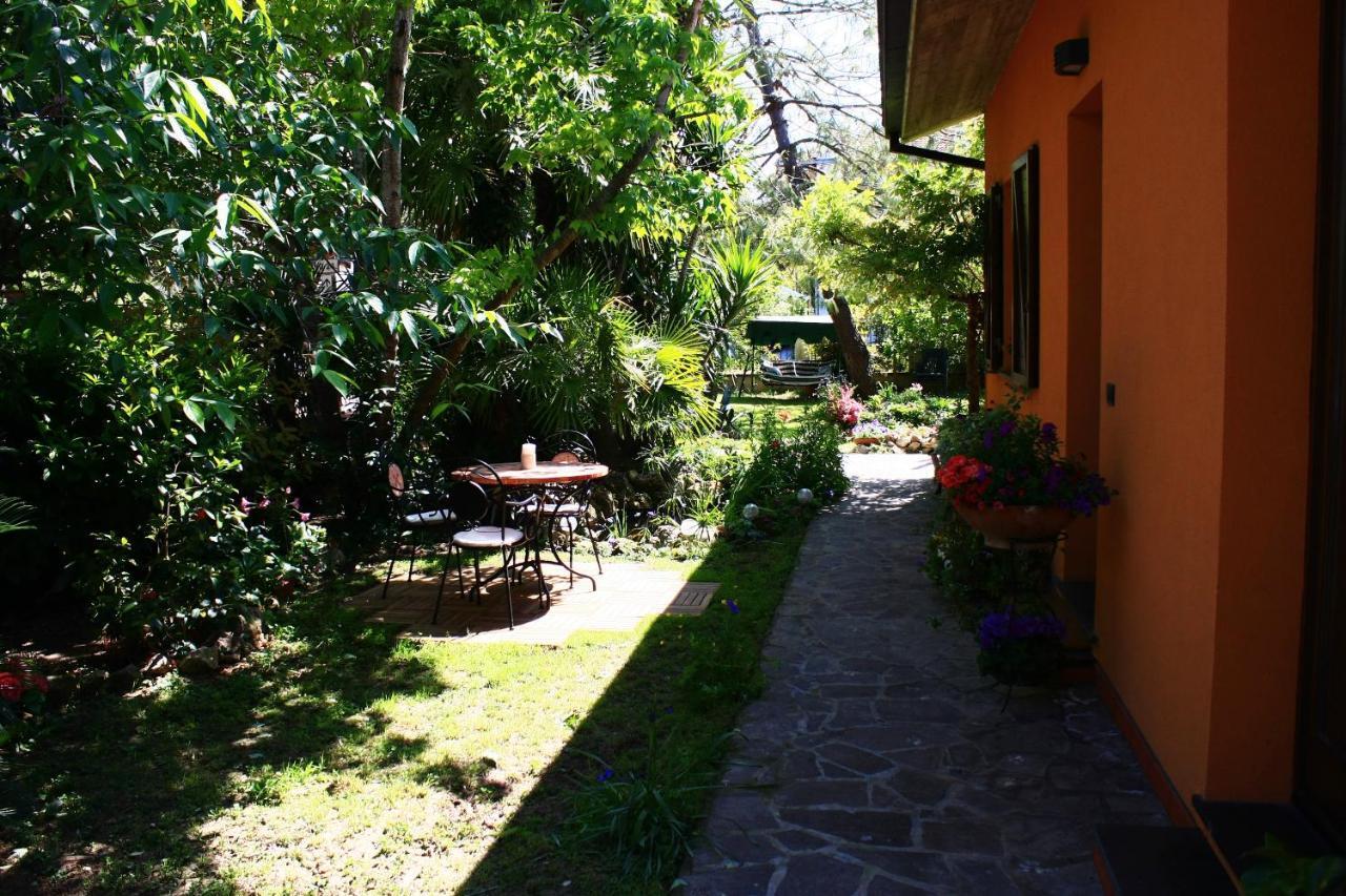 Garden Fuorirotta Bed & Breakfast Сан Джовани Театино Екстериор снимка